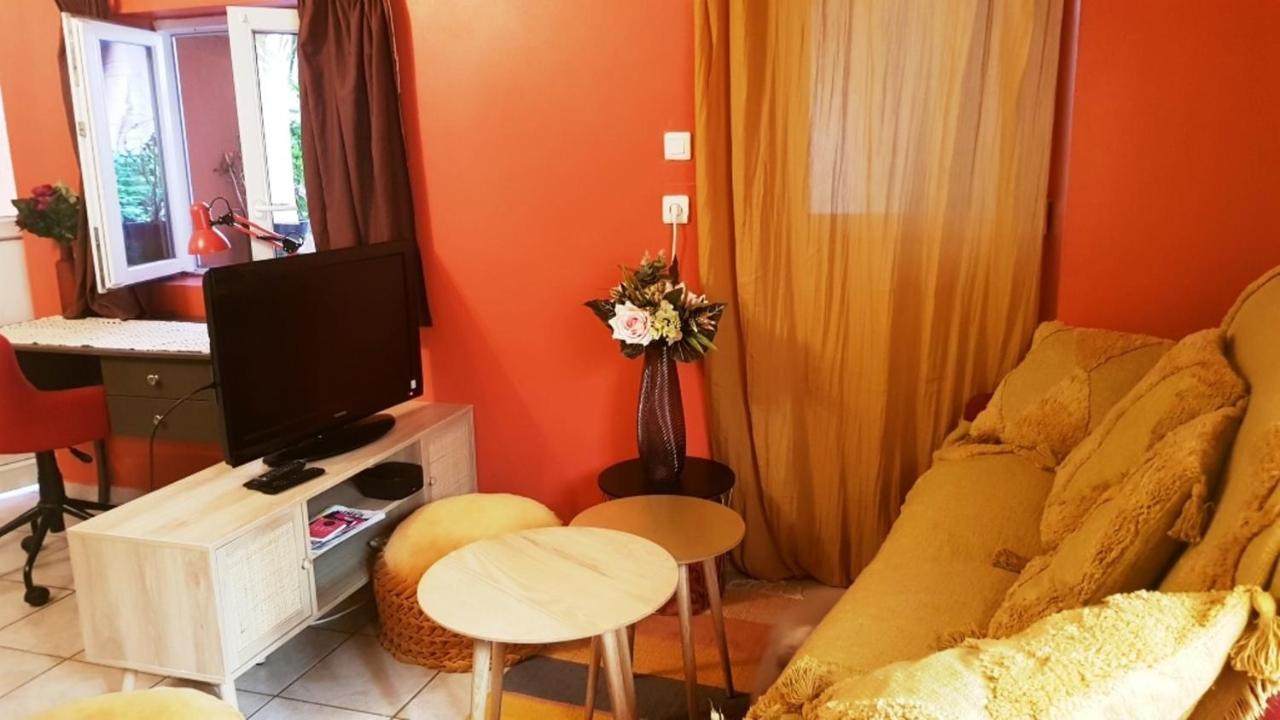 Petit Patio En Centre Ville Ним Экстерьер фото